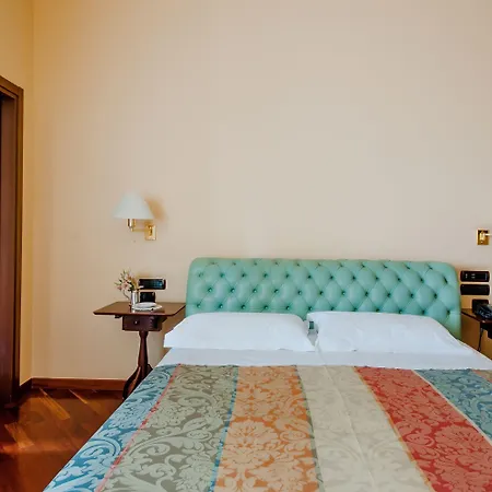 Traiano 4*