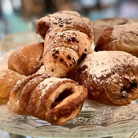 Traiano فندق